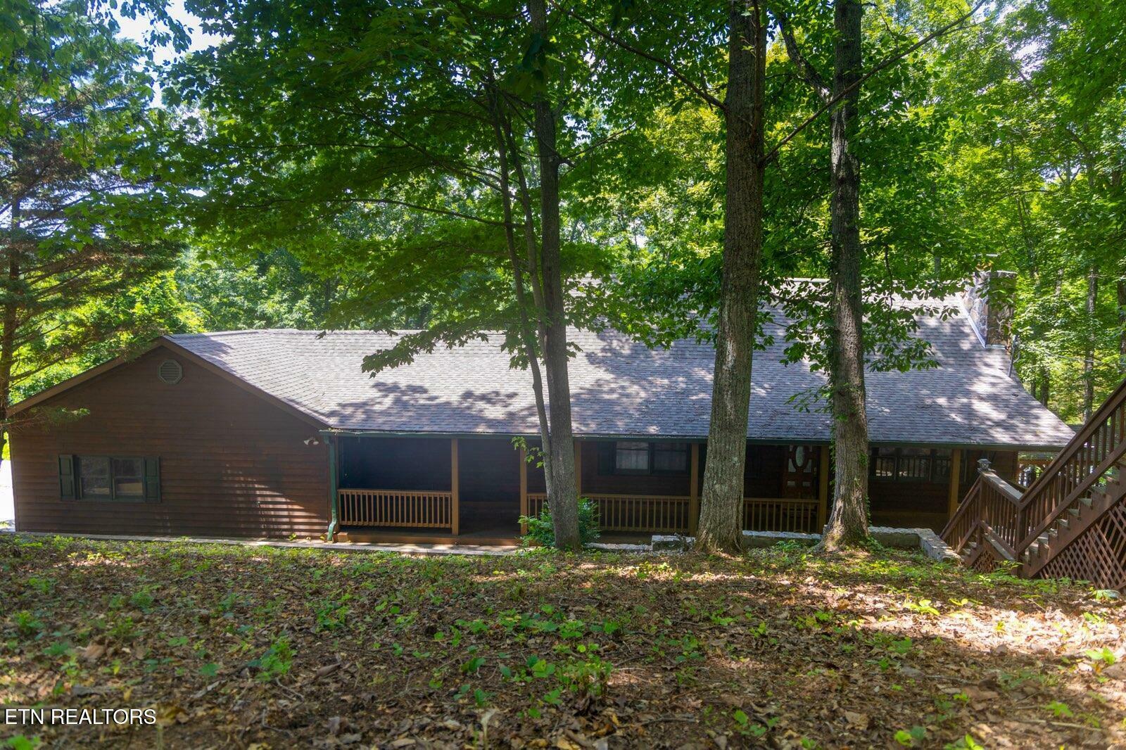 Property Photo: 521 Laurel Lake Circle TN 37354