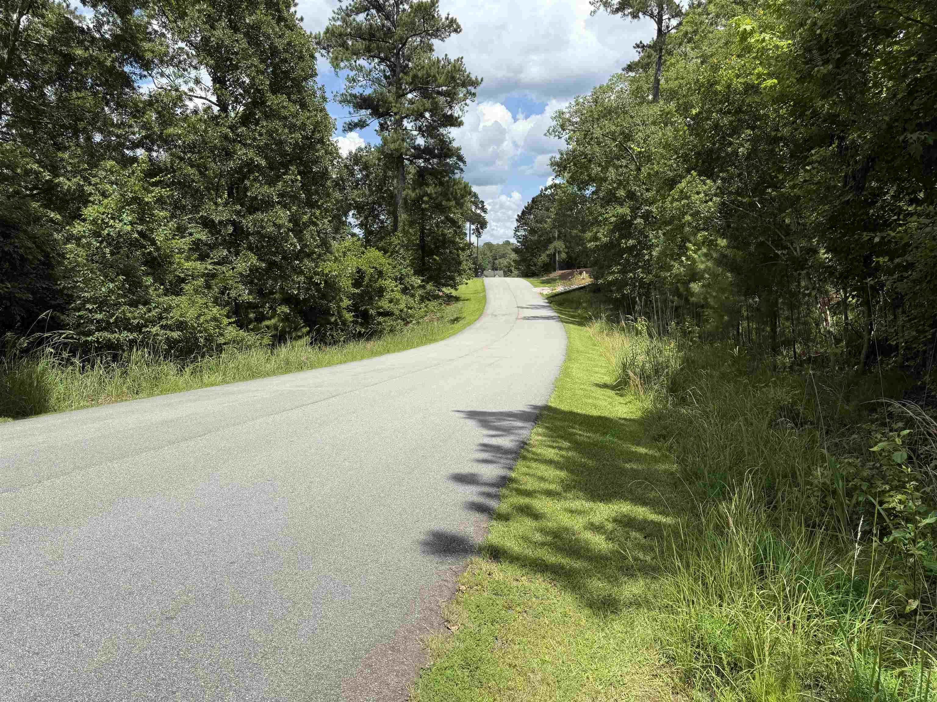 Property Photo: 1041 Glen Eagle Drive GA 30642