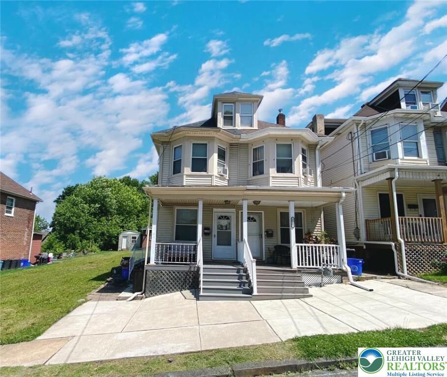 Property Photo: 1139 Jackson Street PA 18042