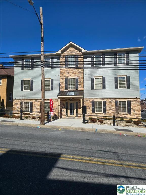 Property Photo: 1288 E 4th 1 PA 18015