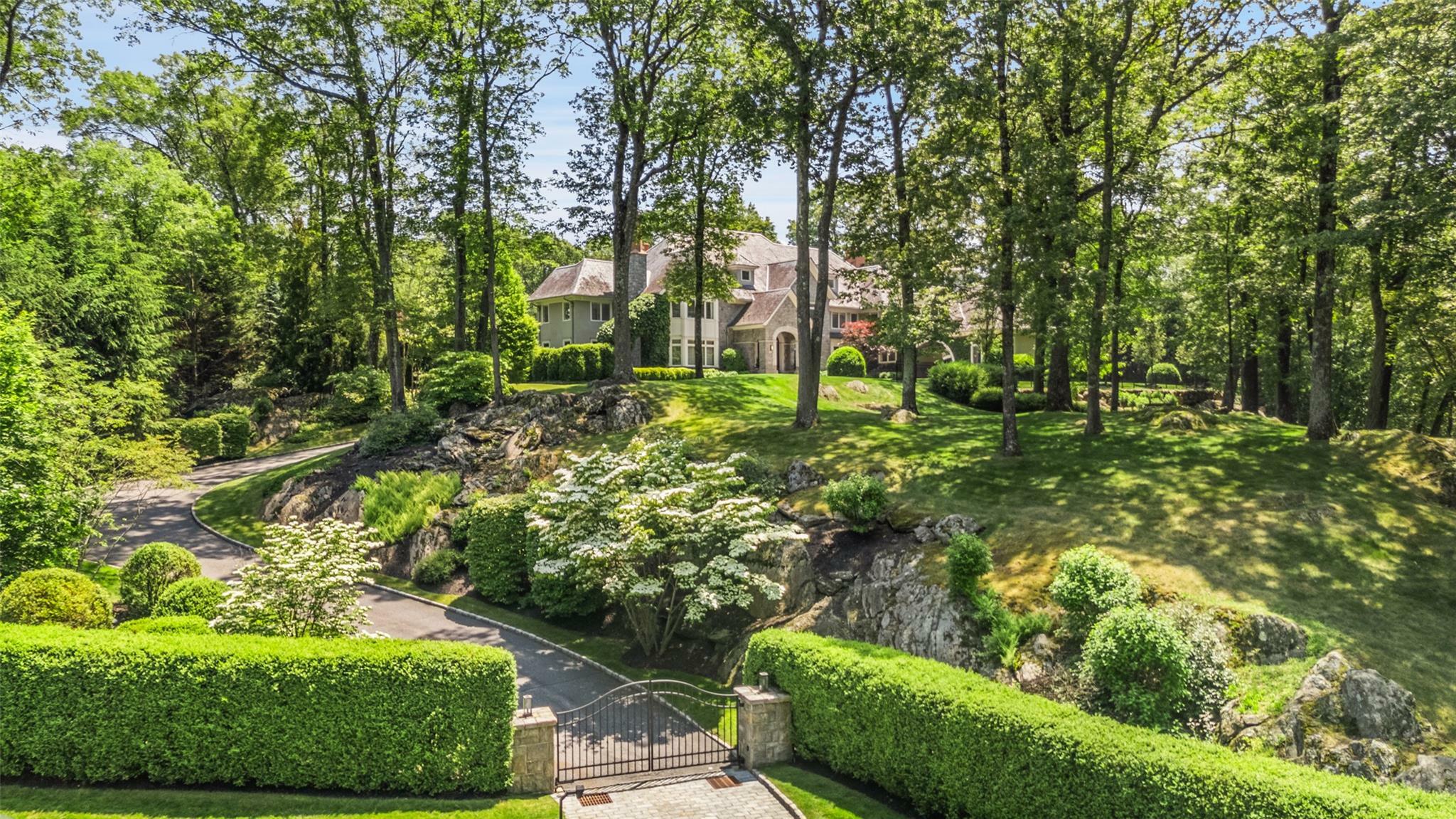 Property Photo: 3 Terrace Circle NY 10504