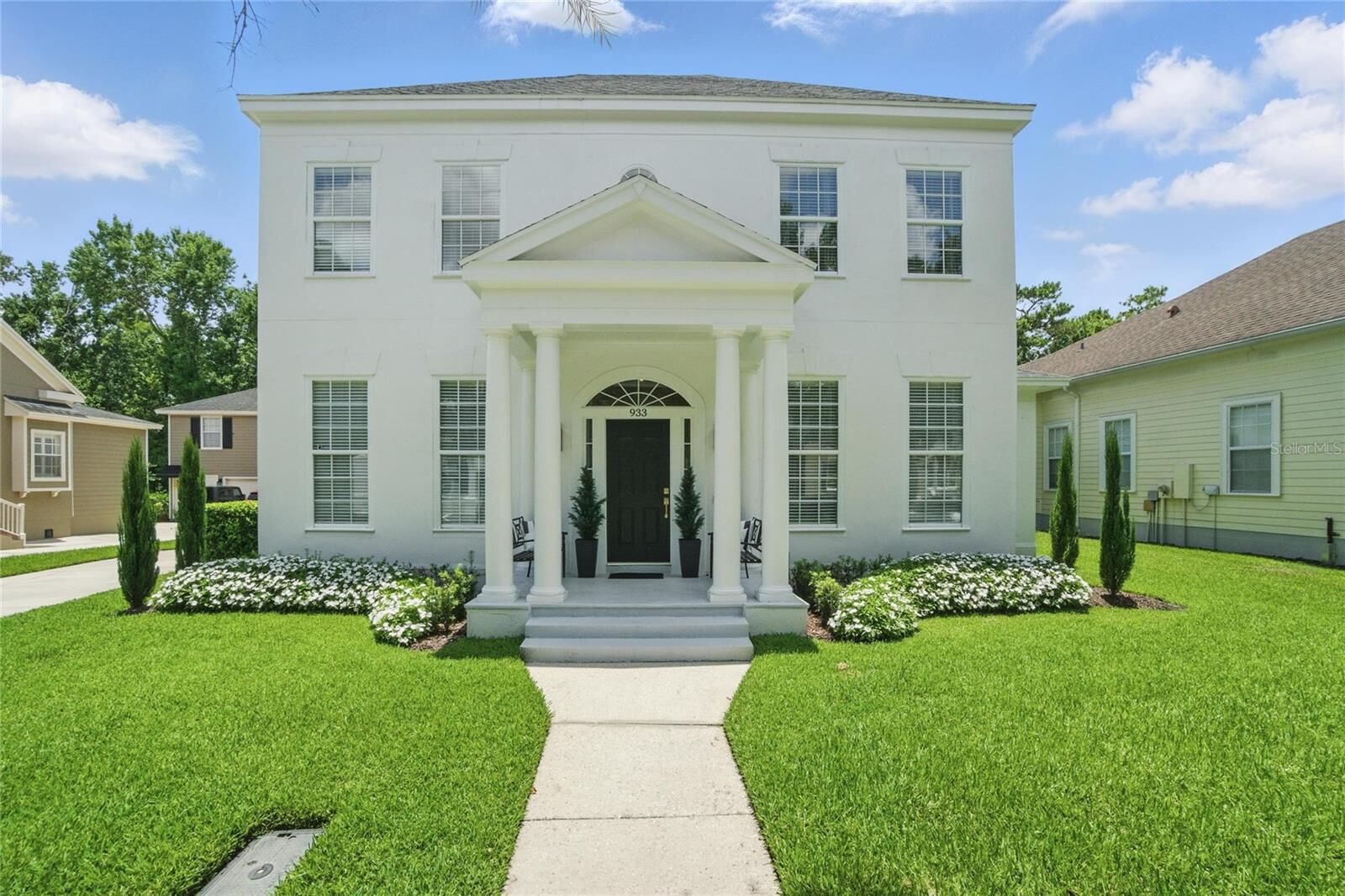Property Photo:  933 Jasmine Street  FL 34747 