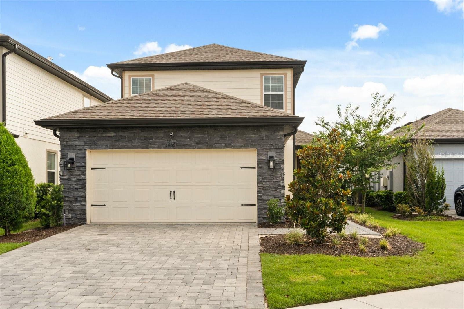 Property Photo: 1409 Bellamy Drive FL 34747