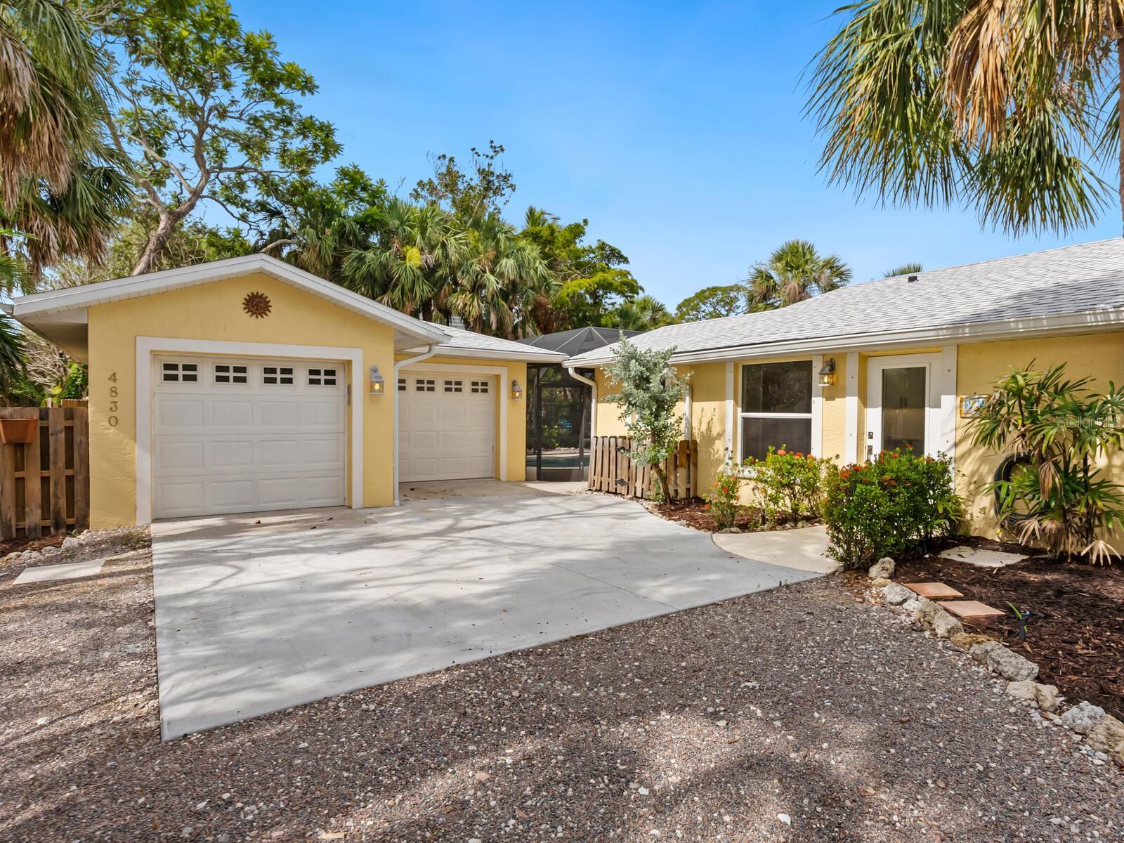 Property Photo: 4830 Estrada De Costa FL 34242