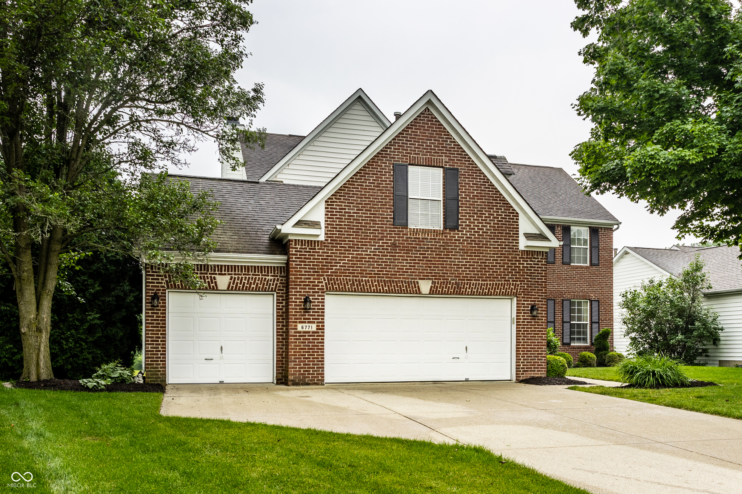 Property Photo:  6771 Woodcliff Circle  IN 46077 