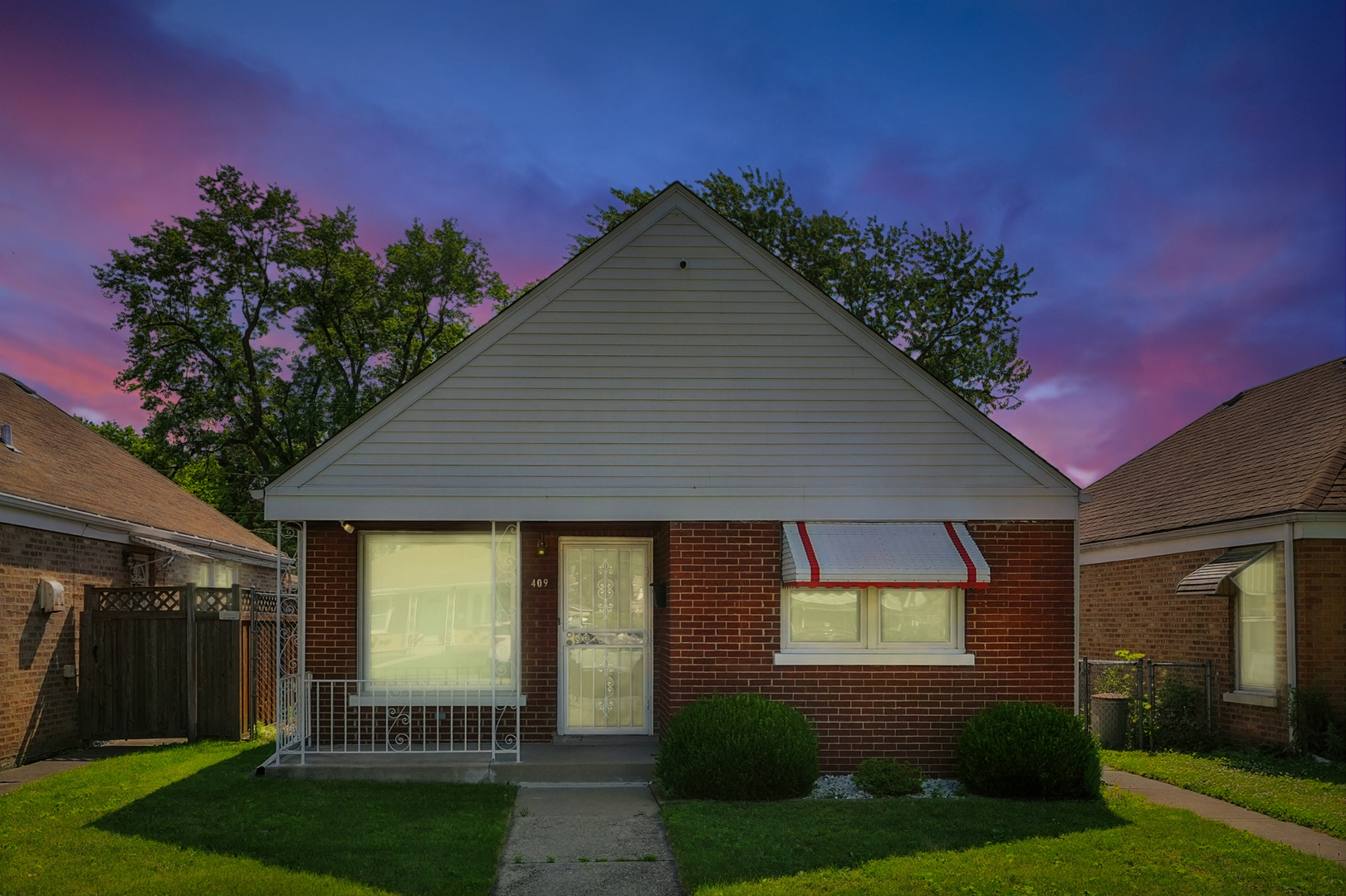 Property Photo: 409 50th Avenue IL 60104