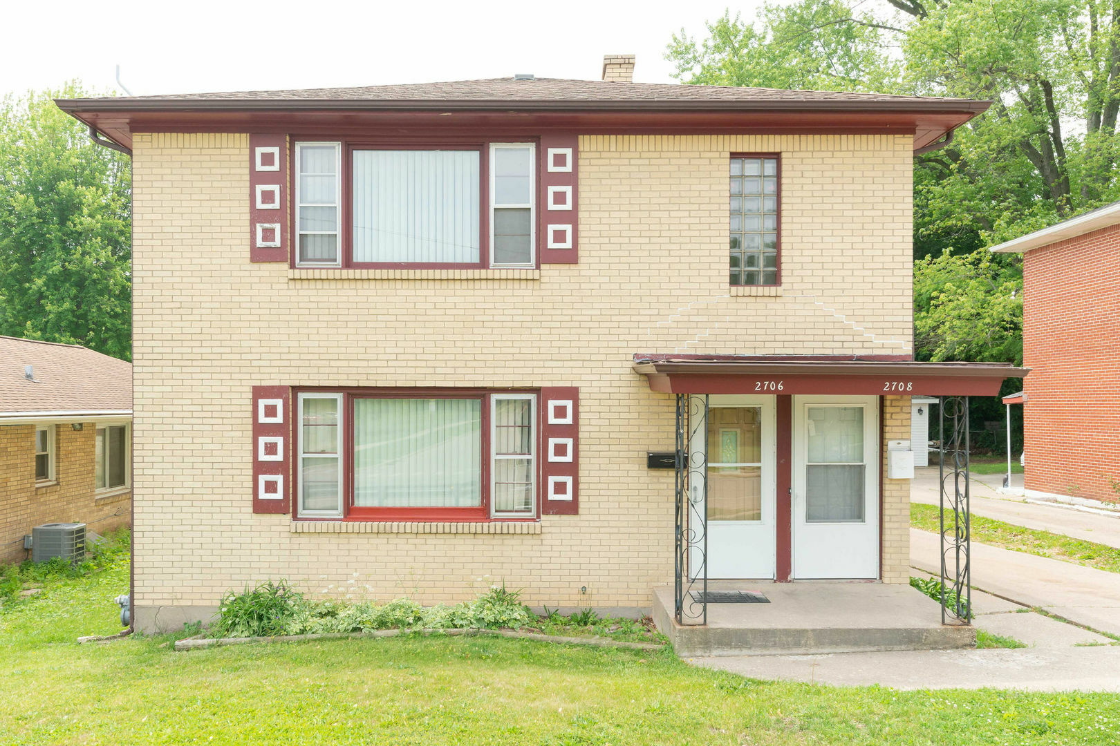 Property Photo: 2706 School Street IL 61101
