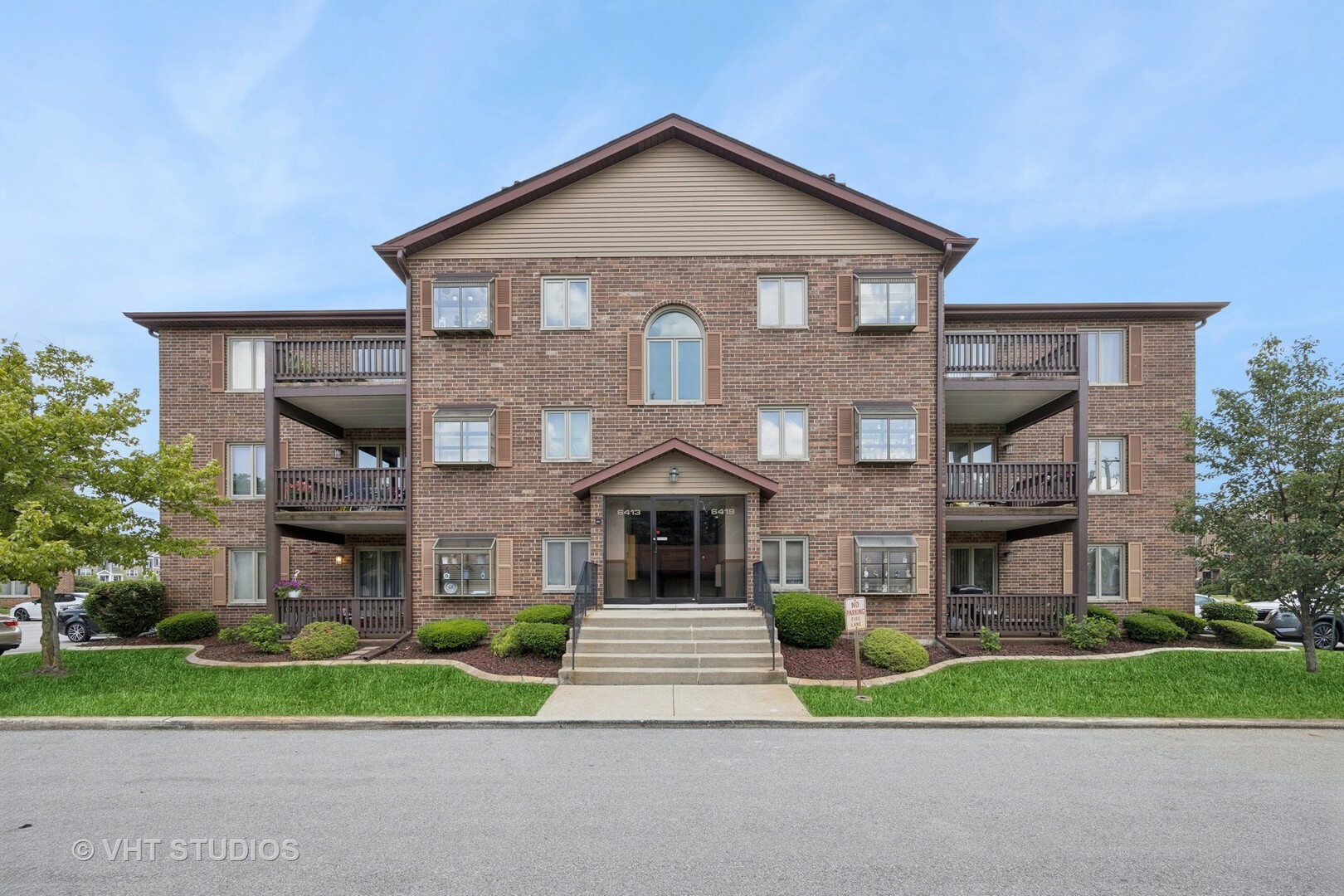 Property Photo:  6419 Oak Forest Avenue 1N  IL 60477 