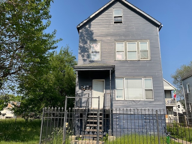 Property Photo: 8205 S Houston Avenue IL 60617