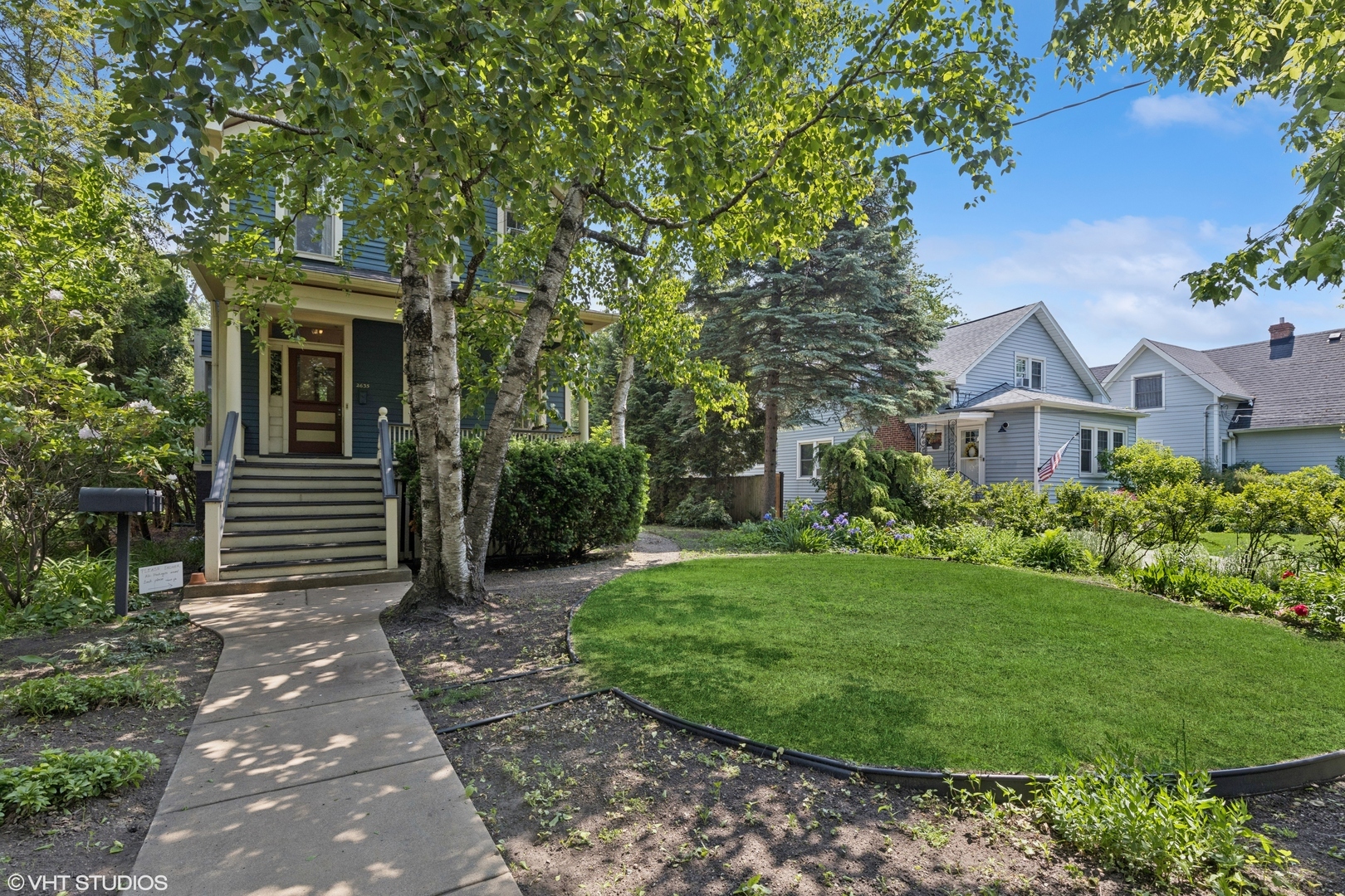 Property Photo:  2635 Poplar Avenue  IL 60201 