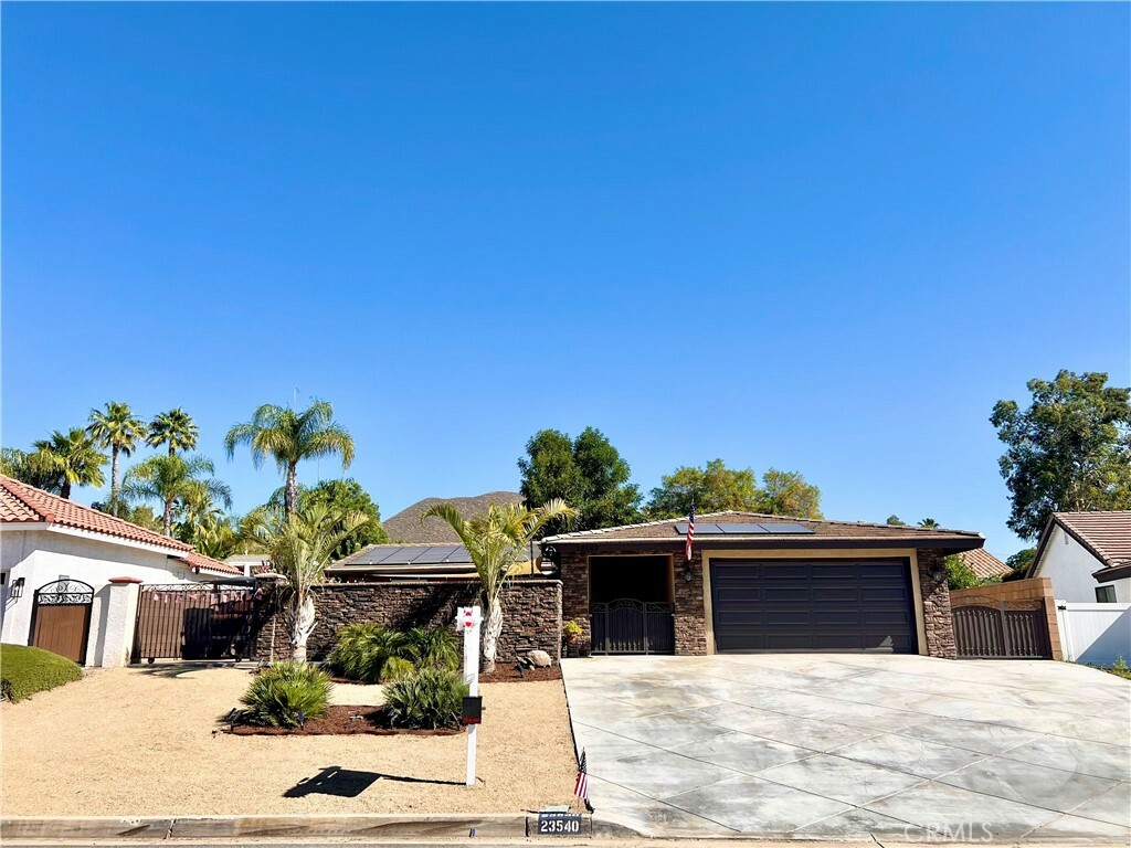 23540 Canyon Lake Drive N  Canyon Lake CA 92587 photo
