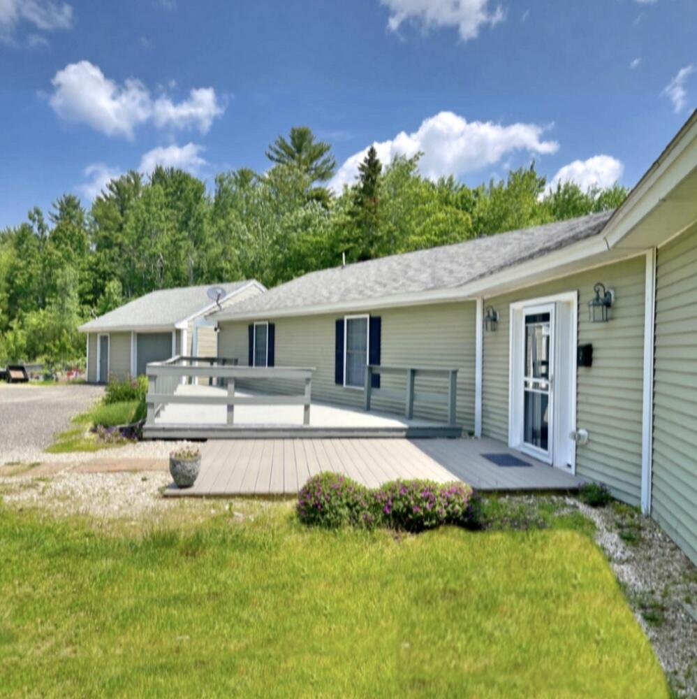 Property Photo: 32 Low Hill Lane ME 04605