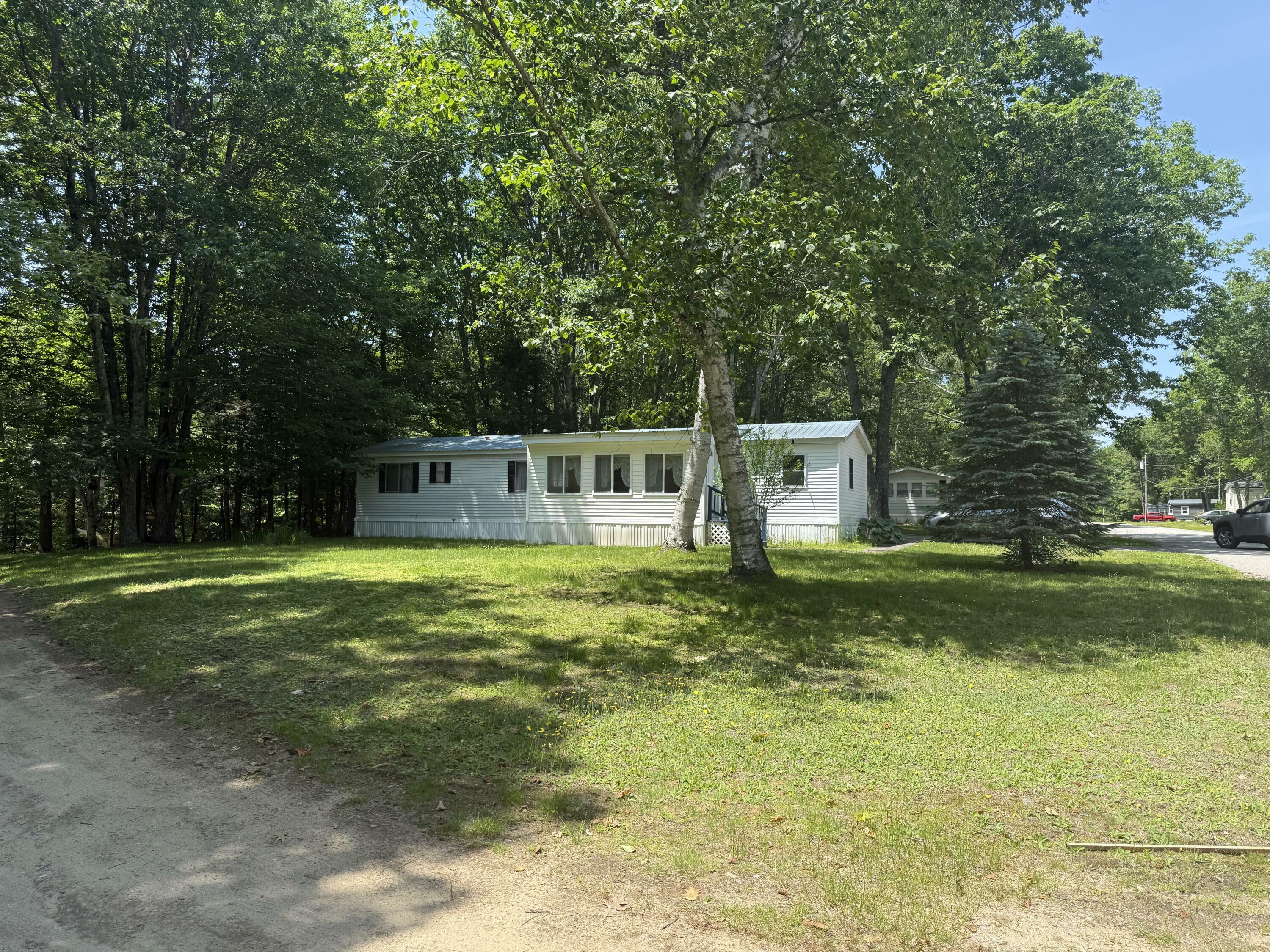Property Photo:  29 Sunset Lane  ME 04002 