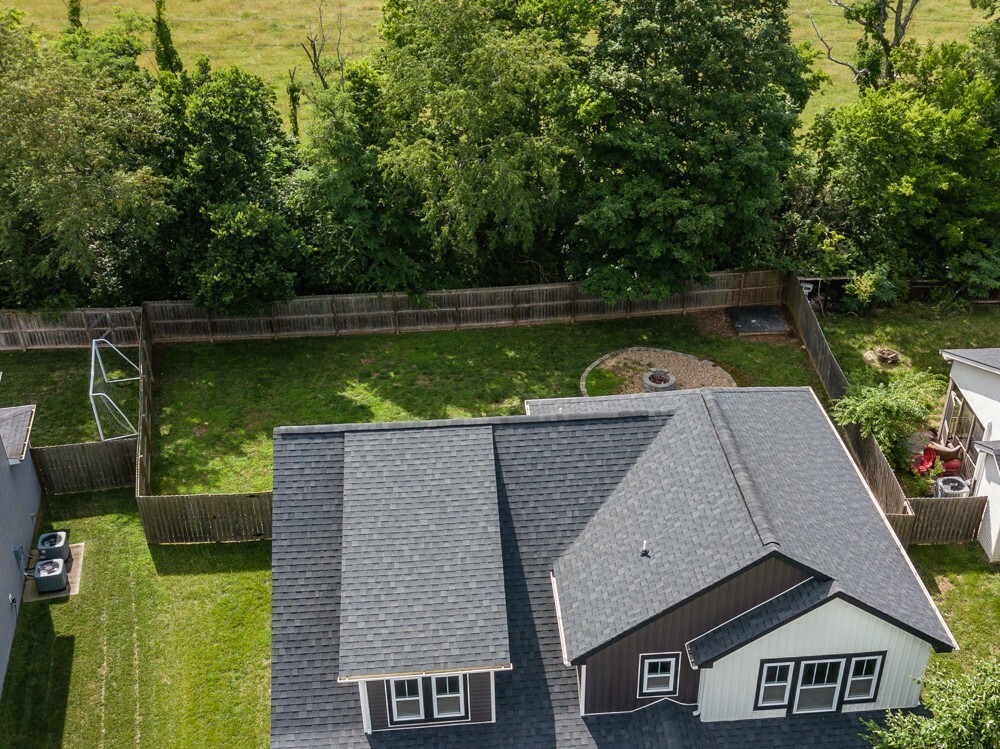 Property Photo: 1167 Ewing Way TN 37043
