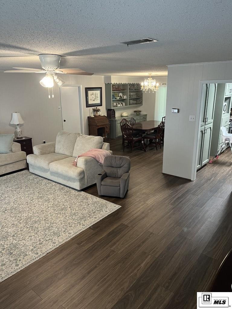 Property Photo: 9537 Bill Grobe Road LA 71220