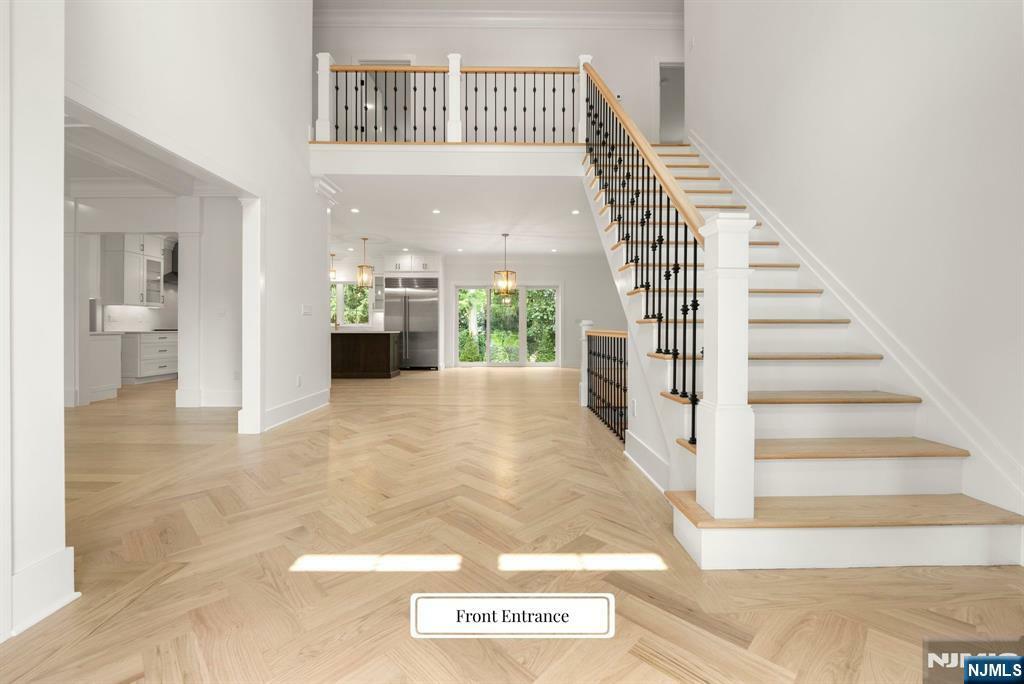 Property Photo:  22 Northwood Avenue  NJ 07627 