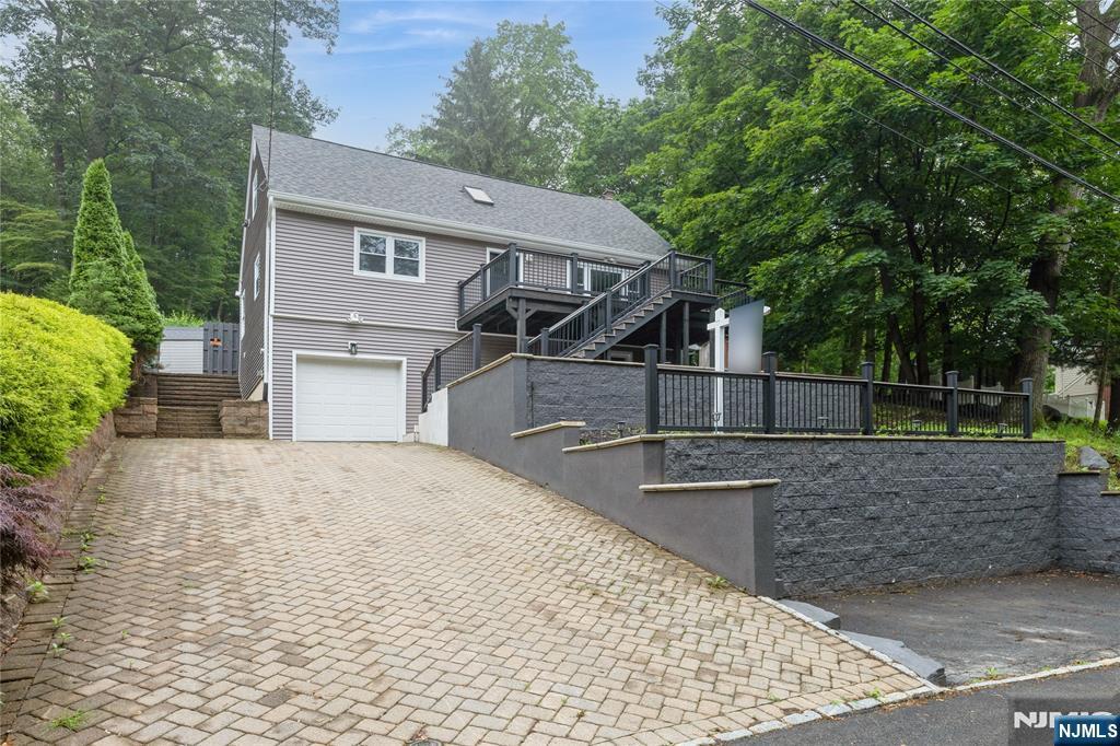 Property Photo:  8 Wenonah Avenue  NJ 07436 