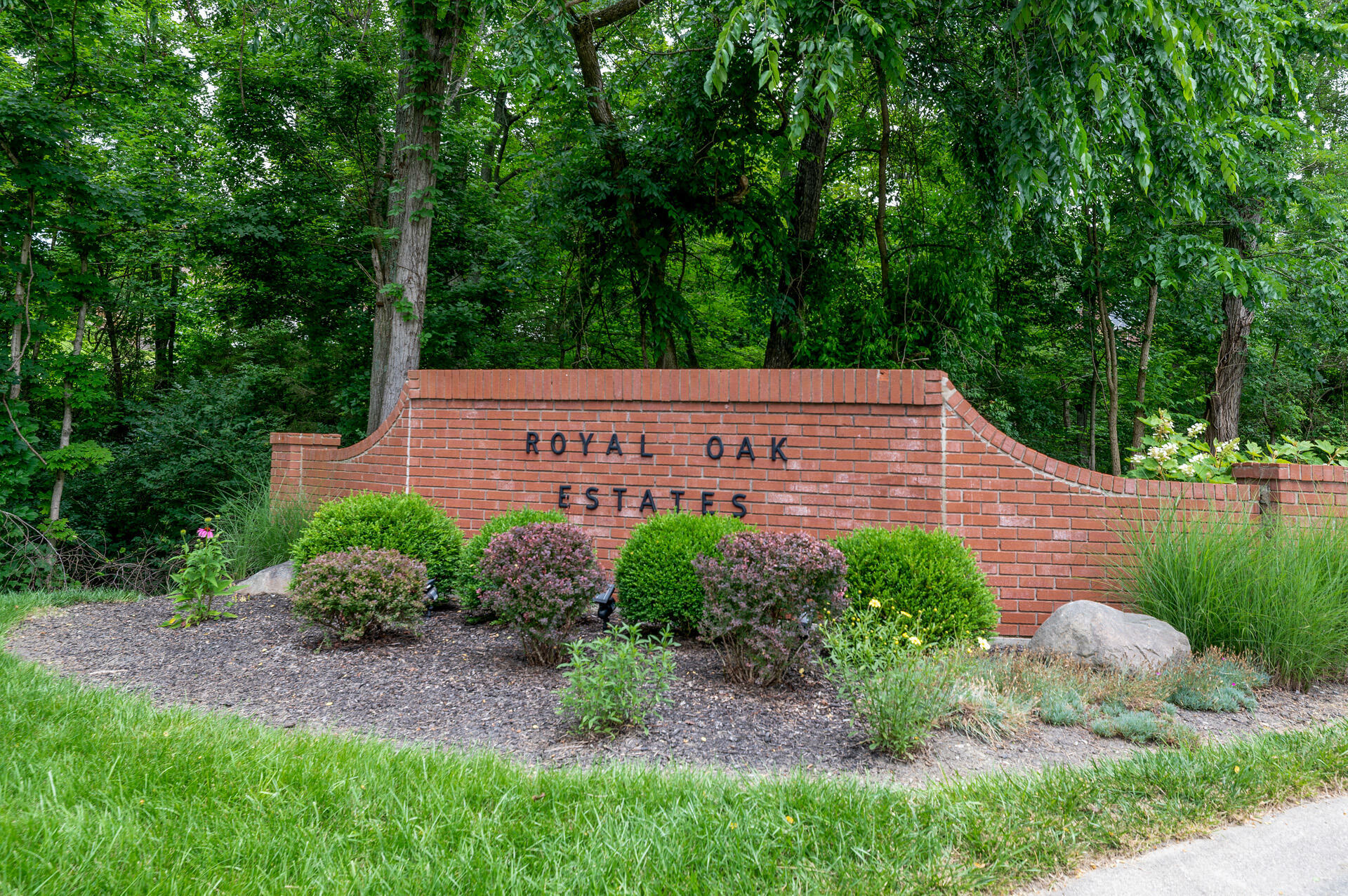 Property Photo: 9382 Royal Oak Drive KY 41001