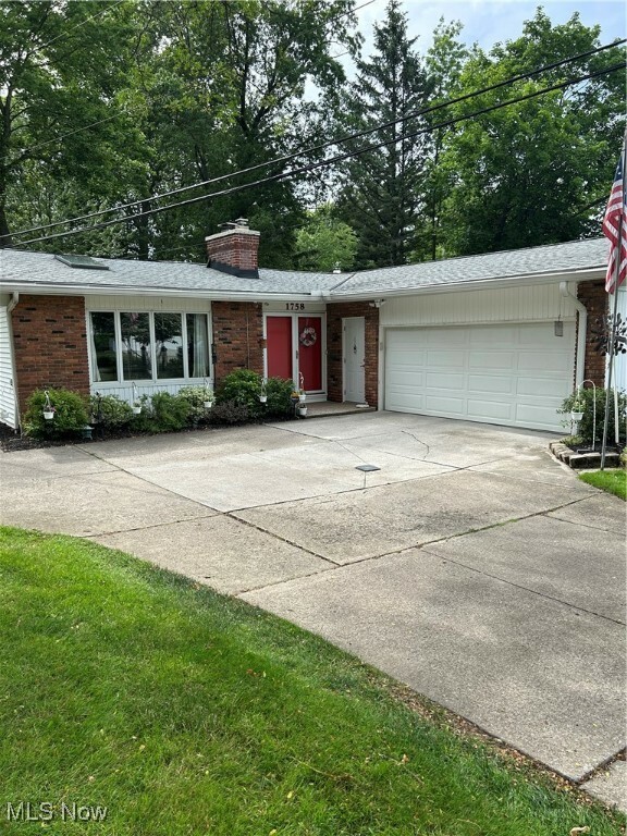Property Photo: 1758 Kenton Circle OH 44124