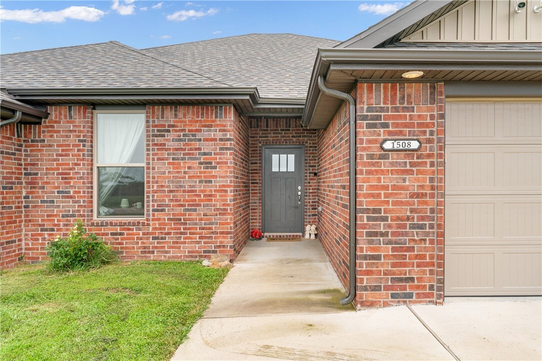 Property Photo: 1508 Taylor Orchard Road AR 72734