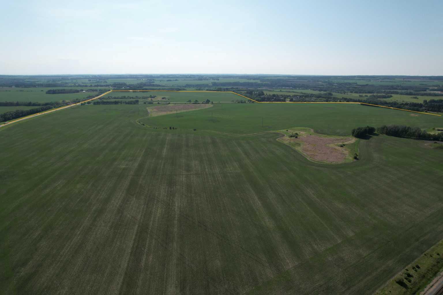 Photo de la propriété: On Township Road 381 AB T4N 5E4