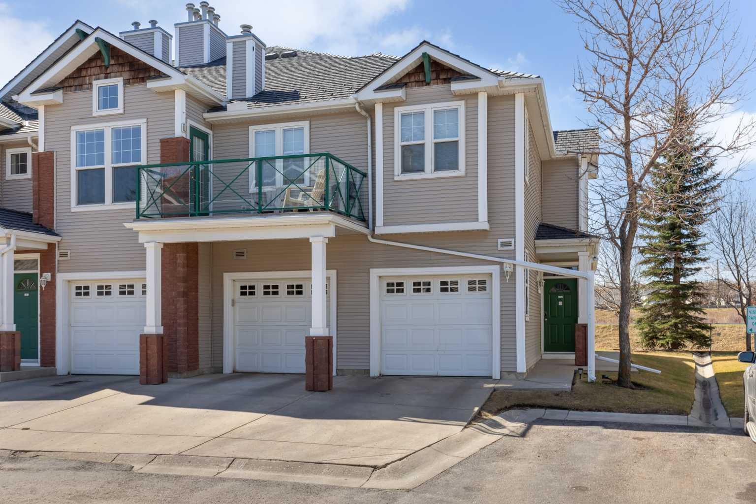 Property Photo: 39 Hidden Creek Place NW 304 AB T3A 6B9