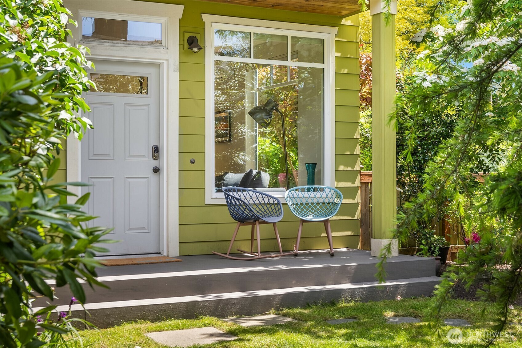 6032  40th Avenue NE  Seattle WA 98115 photo