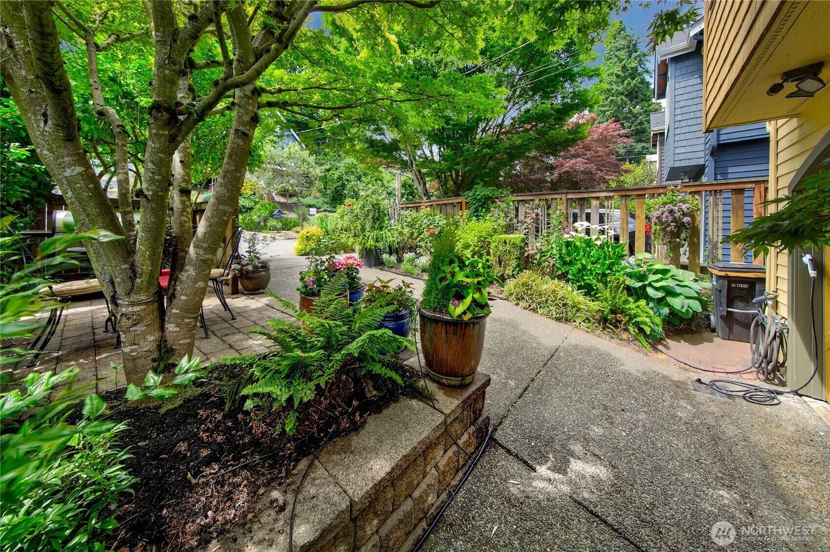 Property Photo: 444 26th Avenue E WA 98112