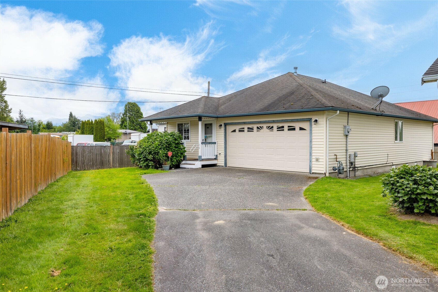 Property Photo: 463 Rohrer Loop WA 98284