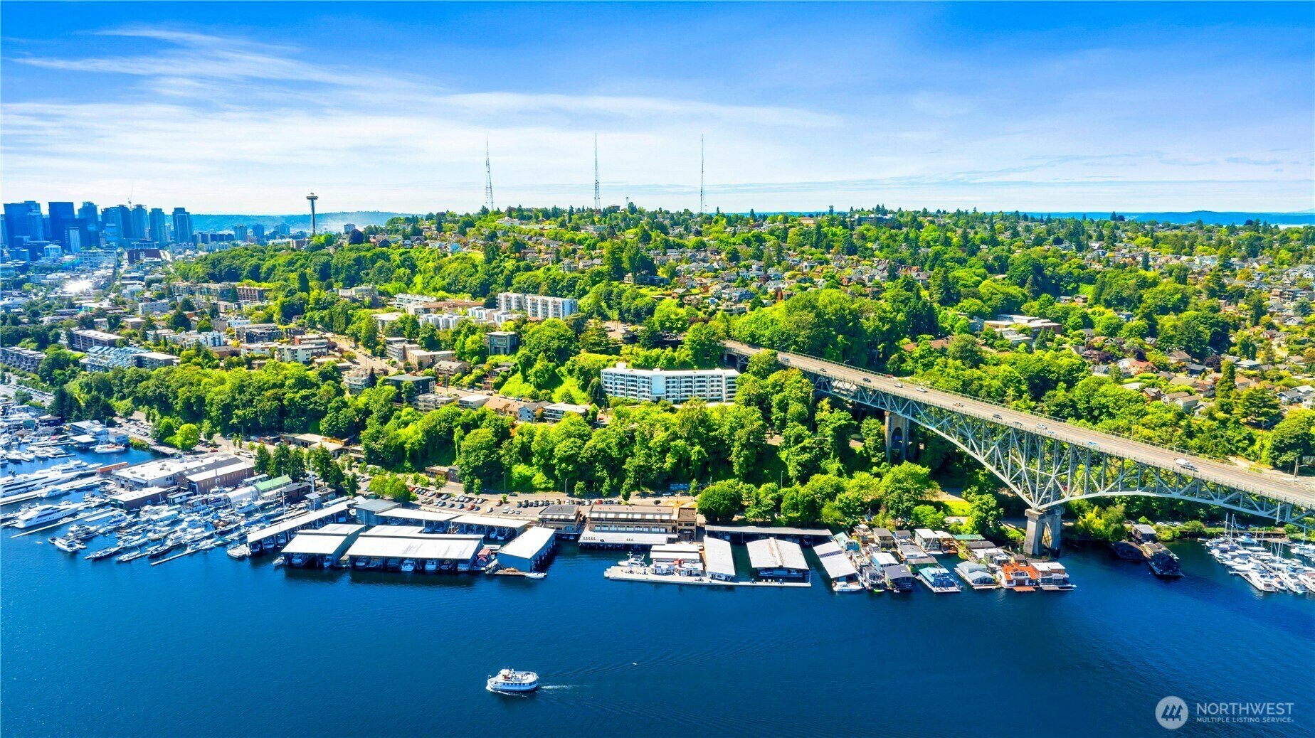 Property Photo: 2565 Dexter Avenue N 103 WA 98109