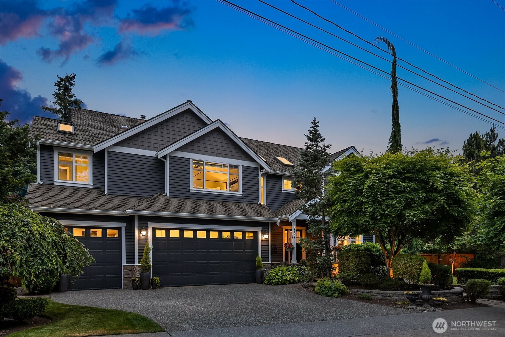 Property Photo: 8907 NE 152nd Place WA 98011