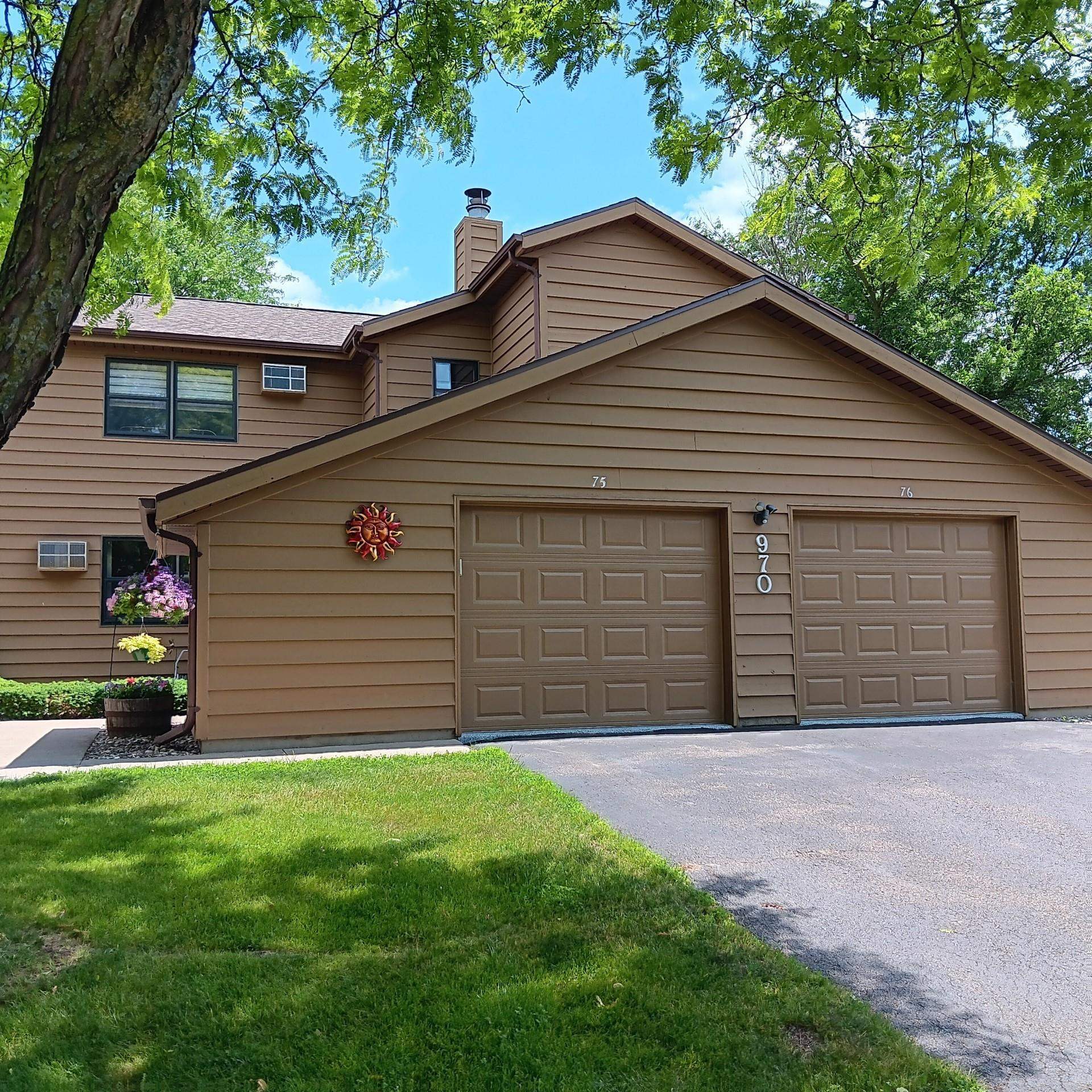 970 Manor Drive 75  Neenah WI 54956 photo