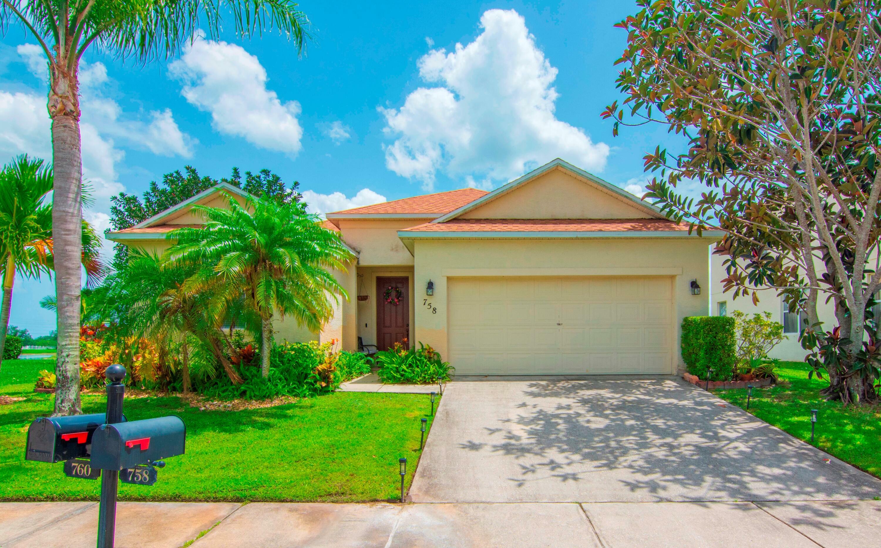 Property Photo: 758 Carriage Lake Way FL 32968