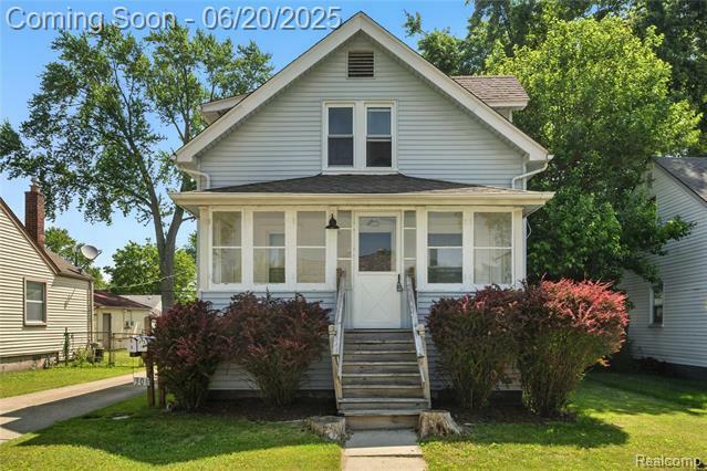 Property Photo:  306 N Kenwood Avenue  MI 48067 