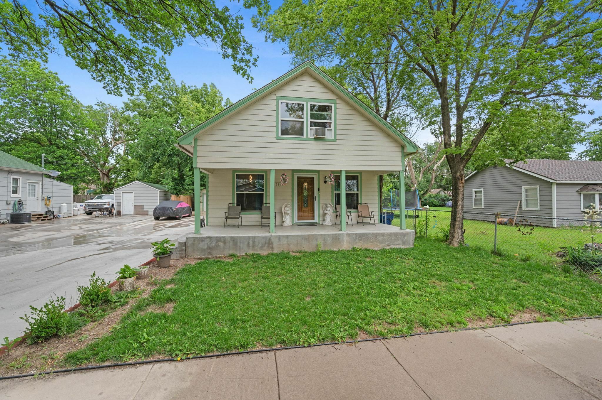 Property Photo: 2338 N Rosenthal Ave KS 67204