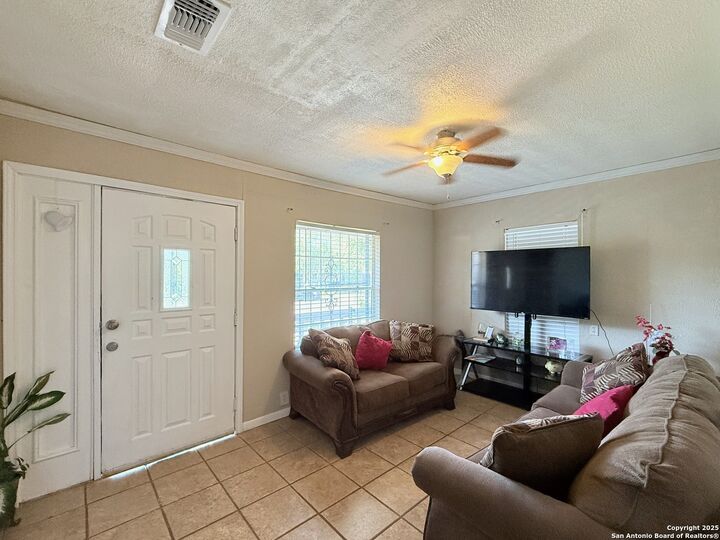 Property Photo: 2434 Delgado TX 78228