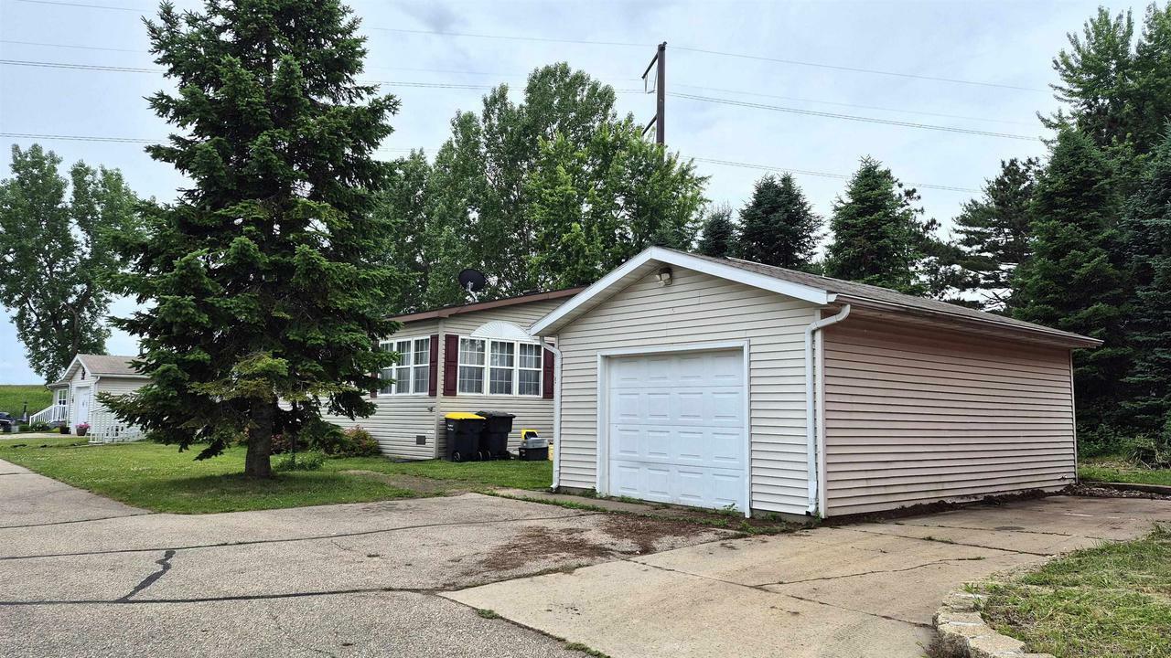Property Photo: 125 East Andres Street 9 WI 54660