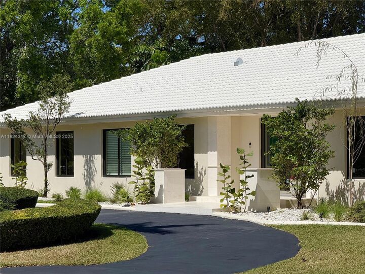 Property Photo: 8845 SW 176th Ter FL 33157