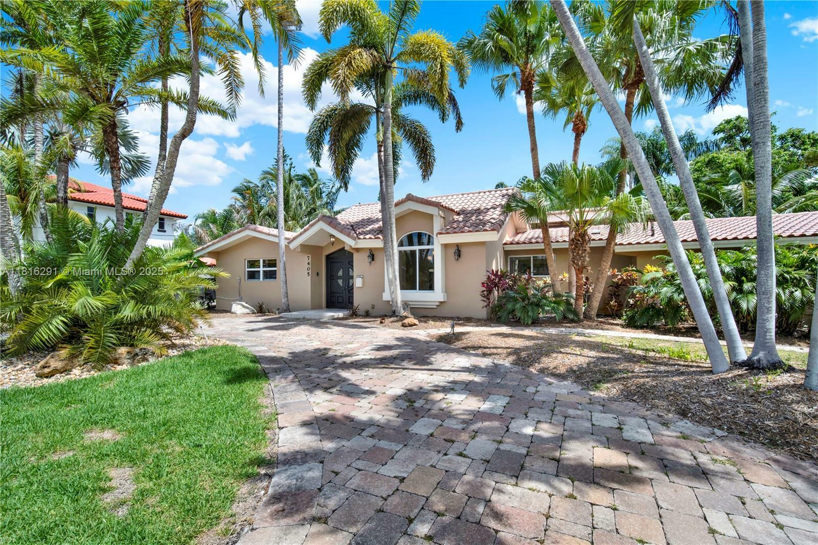 Property Photo: 7405 SW 134th St N/A FL 33156