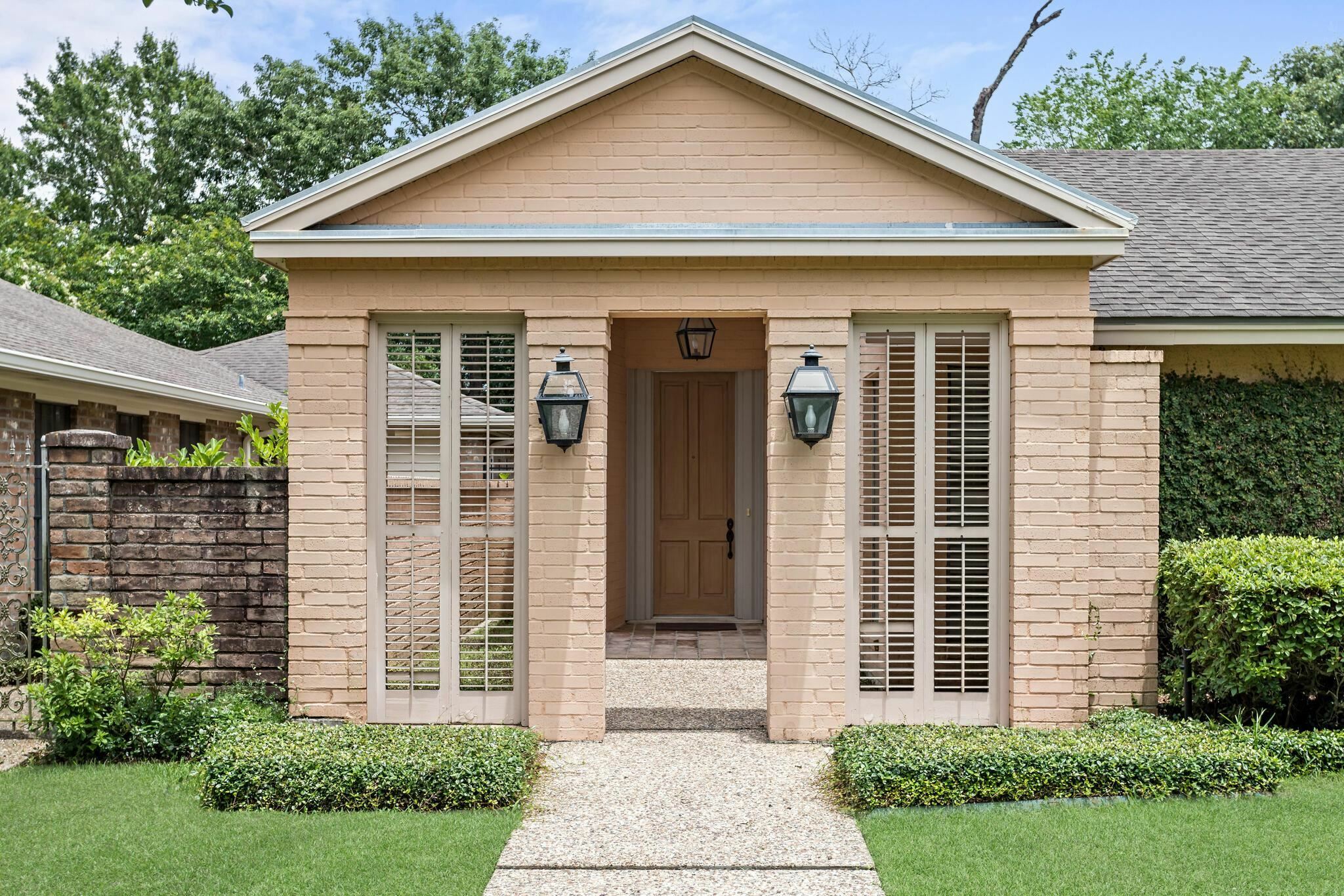 Property Photo: 4305 Thomas Glen TX 77706