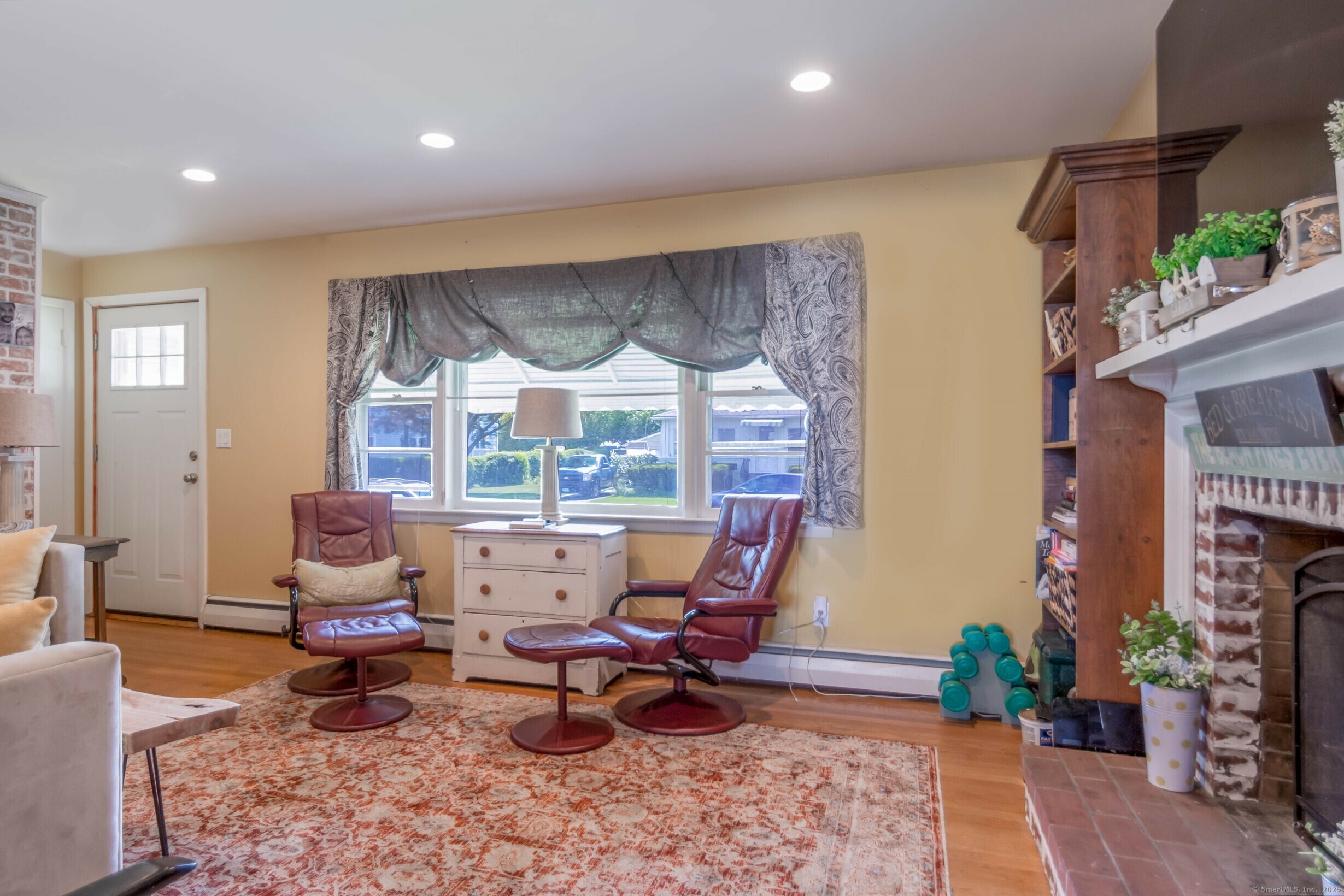Property Photo: 73 Alden Street CT 06824
