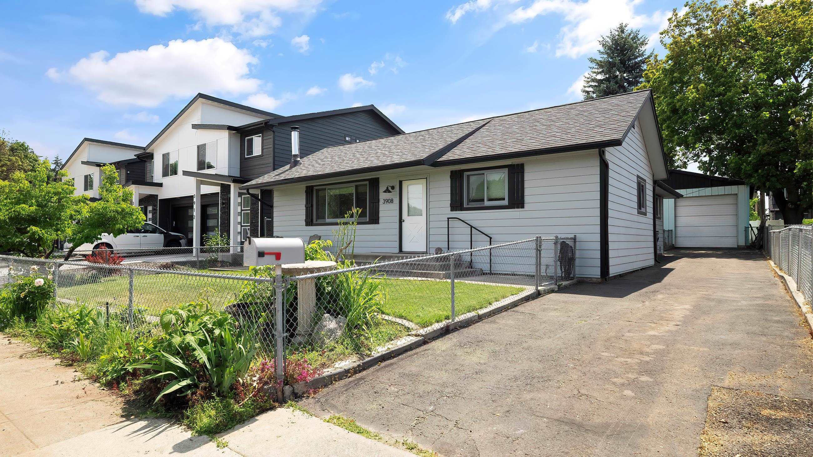 Property Photo: 3908 E 26th Ave WA 99223