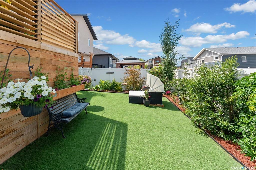 Property Photo: 111 Barrett Street SK S7W 0Z6
