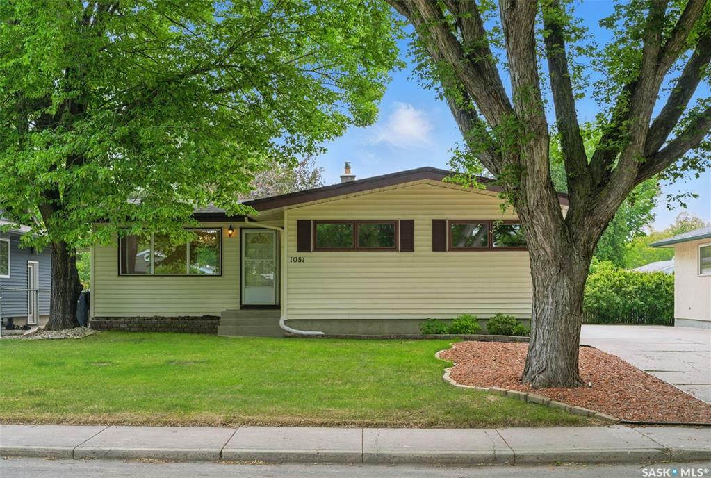 Property Photo: 1081 East Centre SK S7J 3A2