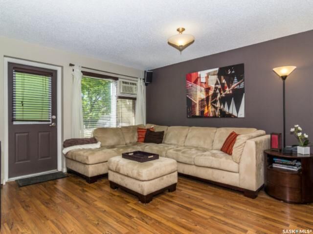 Property Photo: 103 Powe Street 10 SK S7N 1W5