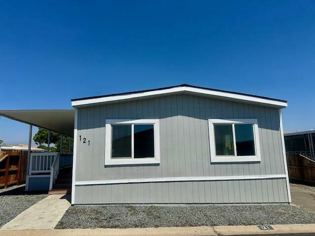Property Photo: 720 E Worth Space 121 Avenue CA 93257