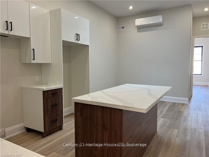 Property Photo:  43 Jarvis Street 202  ON L2A 2S3