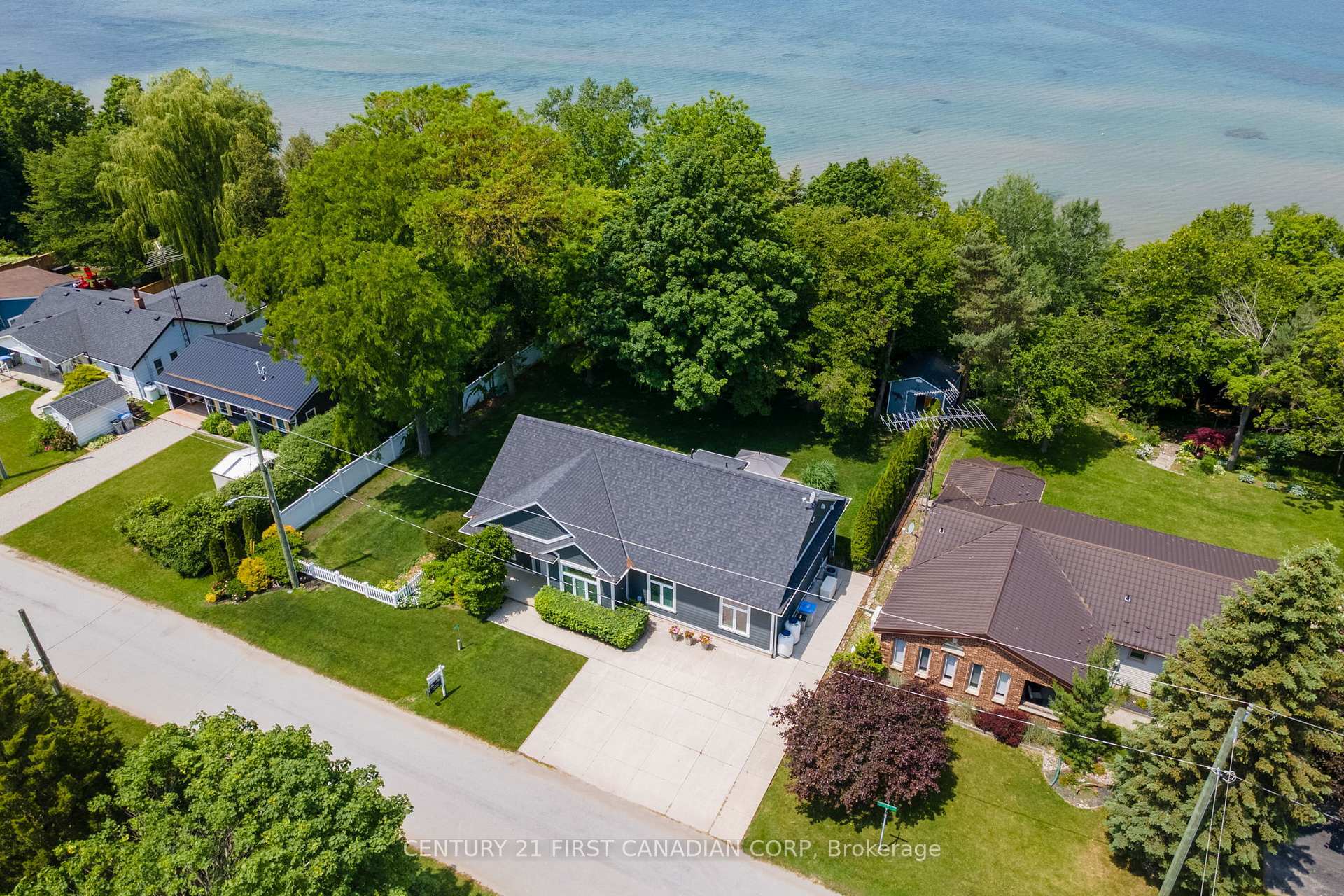 Property Photo: 5144 Cedarview Drive ON N0N 1J0
