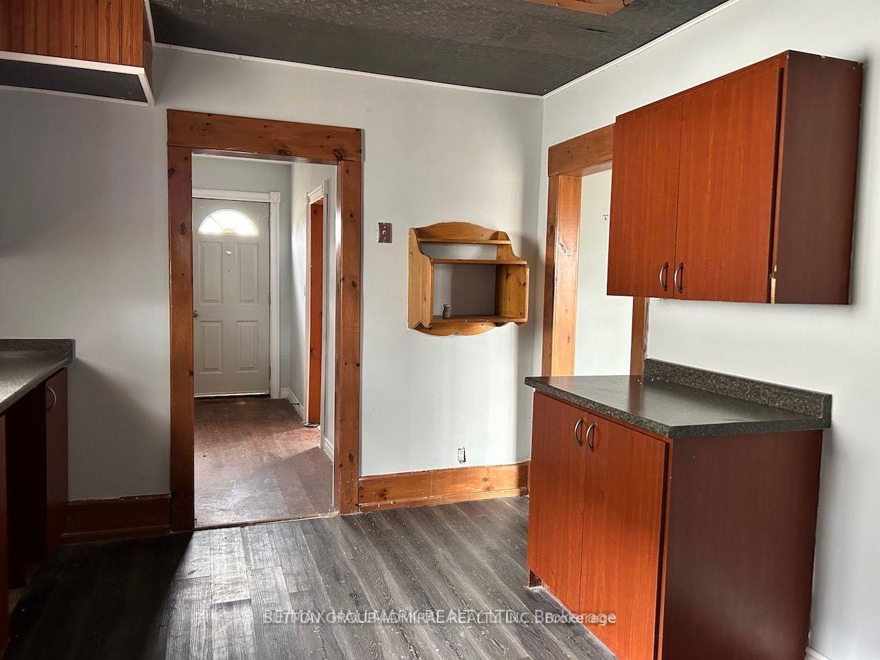 Property Photo: 190 Fruitland Road ON L8E 5J7