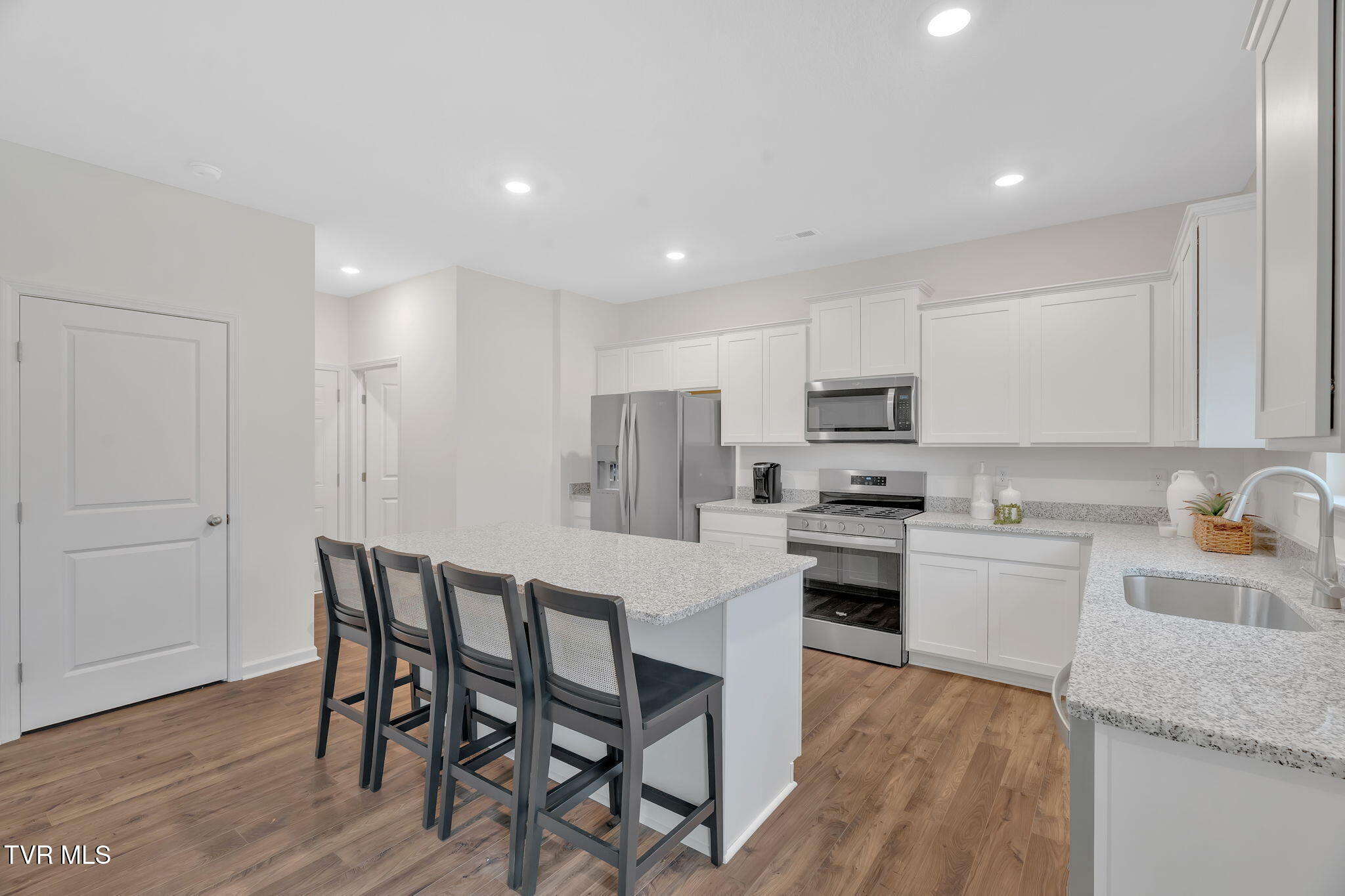 Property Photo: 330 Cookie Loop TN 37615